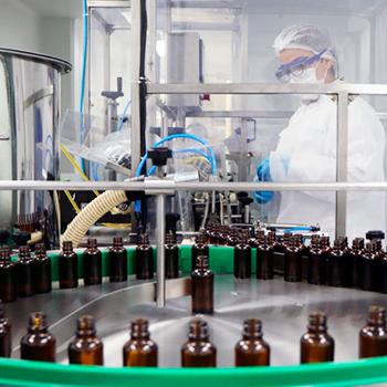 Por primera vez en Colombia certifican compañía para producir medicamentos a base de cannabis